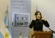 Un día como hoy de hace 10 años. Cristina Fernández no se privaba de atacar a la justicia. El discurso recortado y Néstor el hacedor de todo La Presidenta Cristina Kirchner en el acto en la UTN en Río Gallegos - Foto: OPI Santa Cruz/Francisco Muñoz