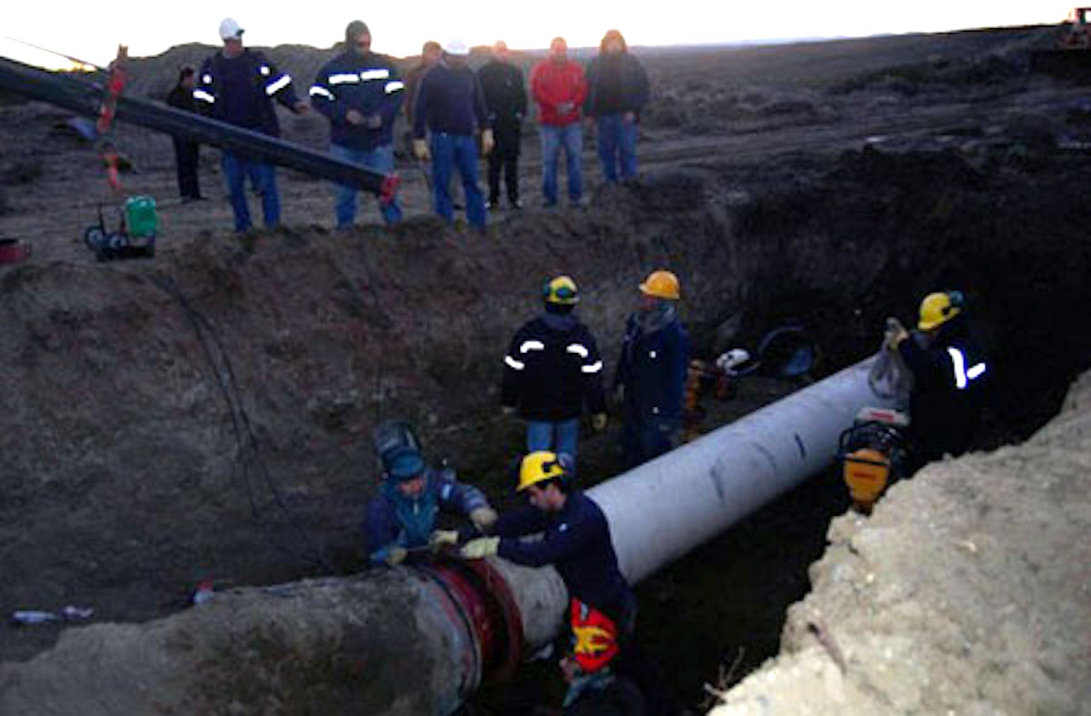 Todos son responsables, pero hacen del tema del agua un asunto político. Ayer se volvió a romper el acueducto Todos son responsables, pero hacen del tema del agua un asunto político. Ayer se volvió a romper el acueducto