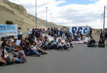15ª semana de paro docente en Chubut. Arcioni confirmó descuento total de haberes