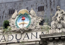 Indagarán a dos ex funcionarios de la Aduana en la causa por la mafia de los contenedores