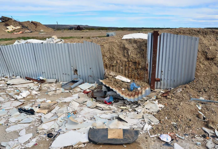 Denuncian a empresarios de Comodoro, de saquear y vaciar los obradores de Austral Construcciones en Caleta