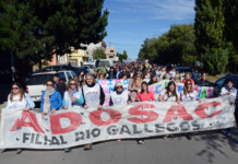 Docentes de Santa Cruz con nuevo paro y movilización por falta de acuerdo salarial