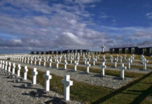 Malvinas: partió la misión que podría identificar a un soldado aún desaparecido