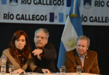 La Presidenta de la Nación junto al Ministro Julio De Vido y Daniel Peralta Gobernador de Santa Cruz - Foto: OPI Santa Cruz/Francisco Muñoz