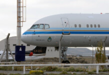 Remataron dos aviones de Lázaro Báez por menos de US$30.000
