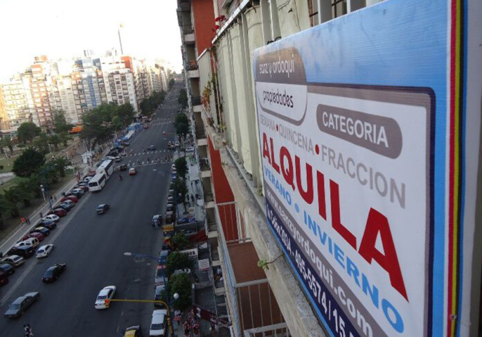 “Costo de vivienda vacía”: la medida que analiza Roberto Feletti para regular el sector inmobiliario