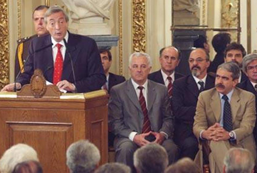 Las frases tipo “Che Guevara” de los kirchneristas que encubren la relación aceitada que tuvieron con el FMI