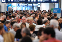 Crece la tensión en Aerolíneas: los gremios anunciaron un paro que el próximo lunes afectará 375 vuelos