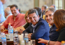 Con críticas a Macri, Massa buscó apoyo en el interior de Córdoba