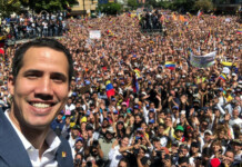 Con otra masiva protesta, Guaidó redobló el desafío por la ayuda humanitaria