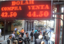 Tras un cambio del Central, el dólar bajó por primera vez en siete días y cerró en $ 44,65