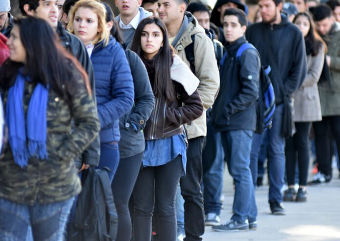 Hay más un millón de desocupados en el país