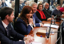 EN EL BANQUILLO, ACUSADA DE CORRUPCION