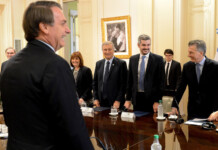 Jair Bolsonaro reafirmó su alianza con los evangélicos y dijo que podría competir por la reelección Jair Bolsonaro reafirmó su alianza con los evangélicos y dijo que podría competir por la reelección