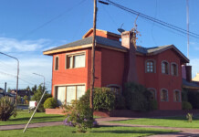 Manzanares en su casa y con custodia. ¿De qué vive?. Si vas a hacerla, hacela bien Manzanares en su casa y con custodia. ¿De qué vive?. Si vas a hacerla, hacela bien