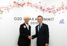 En Japón y luego de ver a Macri, Lagarde dijo que el programa del FMI "está dando resultados"