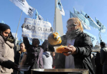 Los piqueteros K son los más beneficiados con el reparto de subsidios del Gobierno a comedores Los piqueteros vuelven a las calles con ollas populares