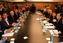 Los gobernadores se resisten a financiar las medidas para aliviar la emergencia Los gobernadores se resisten a financiar las medidas para aliviar la emergencia