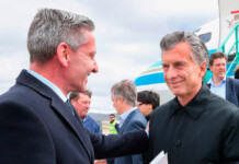 Nación enviará 1.300 millones a Chubut pero no alcanzan. Arcioni solo tiene esperanzas en que el kirchnerismo vuelva en octubre Nación enviará 1.300 millones a Chubut pero no alcanzan. Arcioni solo tiene esperanzas en que el kirchnerismo vuelva en octubre