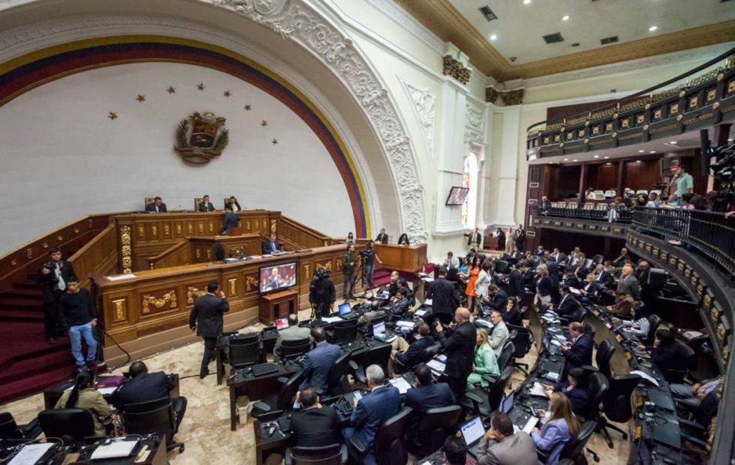 Después de más de dos años, los diputados chavistas volvieron al Parlamento de Venezuela