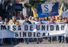 Chubut sin tregua: la MUS marcha en Rawson, estatales amenazan con instalar piquetes y los docentes van por la 9º semana de paro Chubut sin tregua: la MUS marcha en Rawson, estatales amenazan con instalar piquetes y los docentes van por la 9º semana de paro
