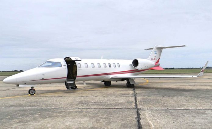 Los vuelos de los aviones de Salta coincidieron con 25 actos electorales de Juan Manuel Urtubey