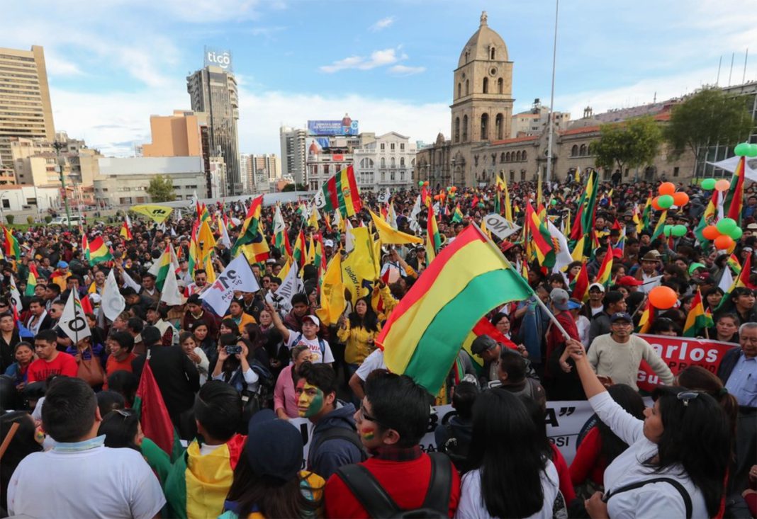 No cede la tensión y se polariza la protesta en Bolivia