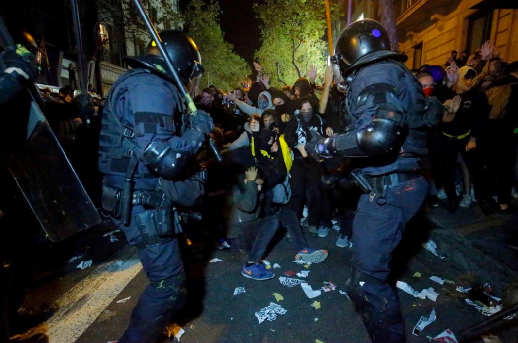 Cataluña: 30 detenidos por los disturbios durante las protestas independentistas