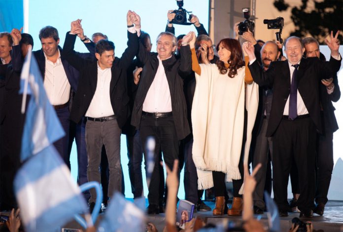 Junto con Cristina y los gobernadores, Fernández pidió fortalecer la unidad peronista