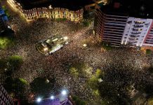 Mauricio Macri cerró ante una multitud en Córdoba: “Esto no termina acá, sino en noviembre” Mauricio Macri cerró ante una multitud en Córdoba: “Esto no termina acá, sino en noviembre”