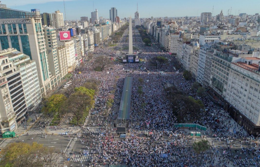 Mauricio Macri, en la “Marcha del millón”: “Tenemos que dar vuelta la elección”