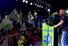 En Caleta Olivia cerró campaña Prades por la continuidad y Cotillo por la vuelta del kirchnerismo al poder En Caleta Olivia cerró campaña Prades por la continuidad y Cotillo por la vuelta del kirchnerismo al poder