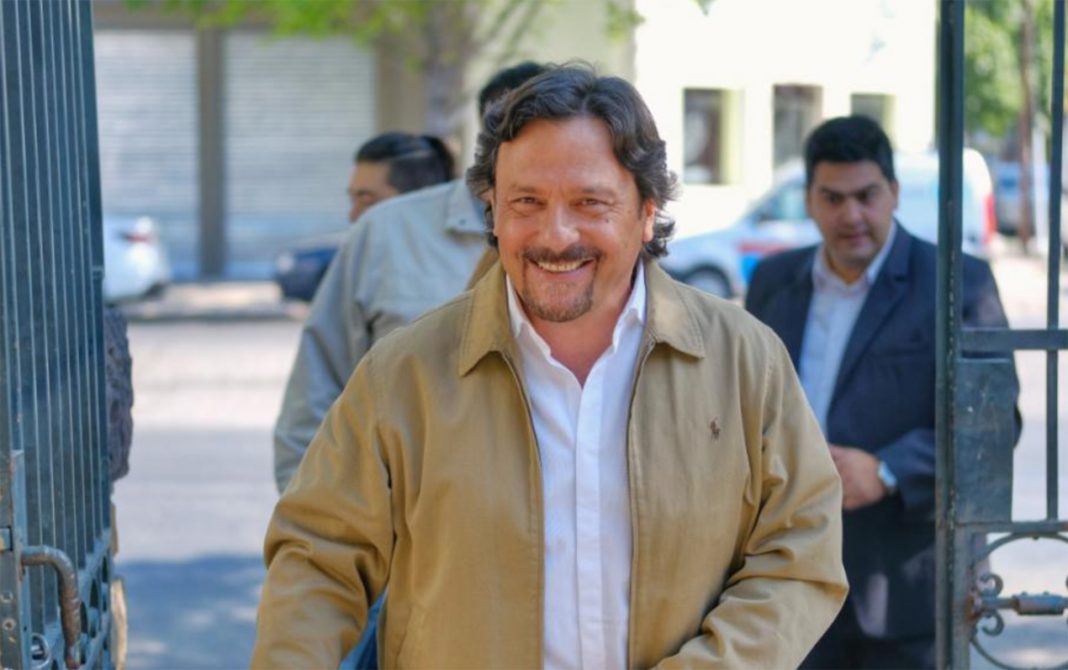 Gustavo Sáenz se impuso en las PASO a gobernador y derrotó al kirchnerismo