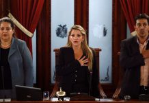 La candidatura de Jeanine Áñez amenaza con sumergir a Bolivia en una nueva crisis Con Evo Morales en México, la senadora Áñez asumió la presidencia y crece la tensión