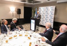 Alberto Fernández, a los empresarios: “La situación fiscal es más endeble de lo que piensan” Alberto Fernández, a los empresarios: "La situación fiscal es más endeble de lo que piensan"