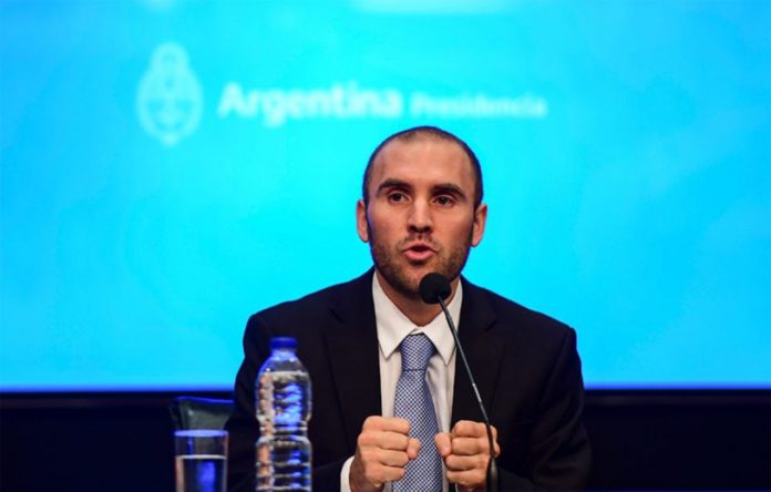 Martín Guzmán dijo que saldrá por ley el aumento especial para jubilaciones y la AUH