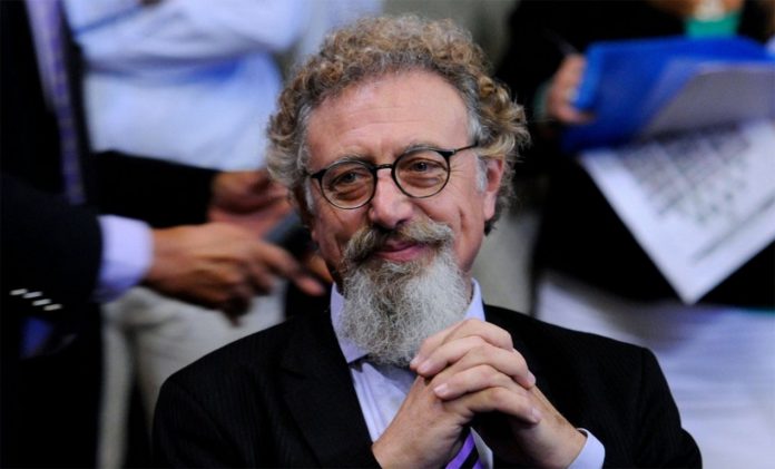 Un senador aliado de Arcioni redujo todo el problema de Chubut a la mala relación del gobernador con su vice