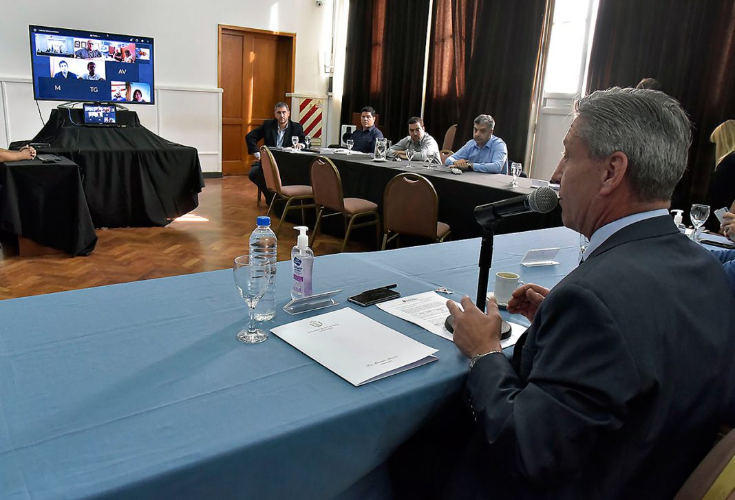 Chubut va hacia la “cuasimoneda” y el fantasma de los bonos vuelve a sobrevolar la provincia