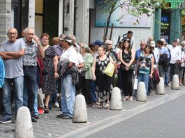 Este miércoles abrirán los bancos para pagar jubilaciones y AUH