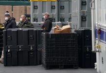 Estados Unidos: los neoyorquinos abandonan la ciudad y levantan una morgue de emergencia Estados Unidos: los neoyorquinos abandonan la ciudad y levantan una morgue de emergencia