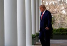 El experto de Trump baja las expectativas de la Casa Blanca Donald Trump extendió el aislamiento social hasta el 30 de abril