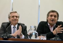 El que nunca trabajó y se enriqueció misteriosamente, quiere gravar con impuestos al que tiene una casa y un auto