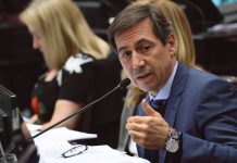 Desde Juntos por el Cambio acusan al oficialismo de cerrar el Congreso y gobernar por decreto Desde Juntos por el Cambio acusan al oficialismo de cerrar el Congreso y gobernar por decreto