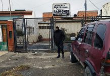 Familia Raimondi: víctima de abuso policial, olvidada por la justicia, maltratada y usada por los medios para encubrir hechos cuyos verdaderos responsables no aparecen Una orden judicial (nunca exhibida) obliga a que una mujer de 80 años esté retenida ilegalmente en su domicilio por parte de la policía