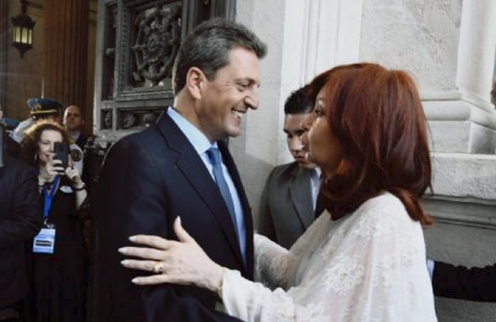 Cristina y Massa otorgaron un 