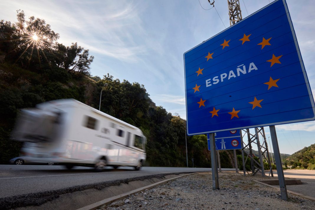 España levanta el estado de alarma y les da la bienvenida a los turistas