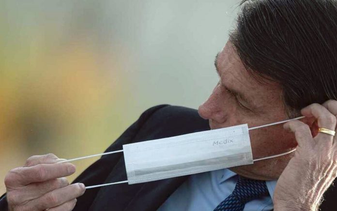 Demandarán a Jair Bolsonaro por poner en riesgo a periodistas