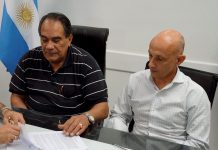 En Caleta Olivia arrecian los “juicios por apremio” de la Municipalidad y denuncian abusos y hasta posibles negocios inmobiliarios Al intendente preferido de Alicia: 60 millones para pagar sueldos, 80 millones en adelanto de coparticipación y si cierra el empréstito, plata para aumento salarial