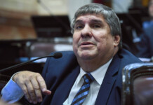 La eufórica defensa de José Mayans a Gildo Insfrán: “Que Formosa sea tema es una cortina de humo” El jefe de la bancada del oficialismo en el Senado, José Mayans