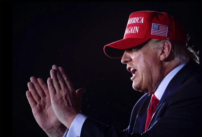 Elecciones en EE.UU.: Trump juega sus últimas cartas para revertir la ventaja de Biden